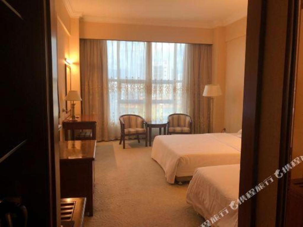 Tiantangwei Fenggang Gladden Hotel מראה חיצוני תמונה