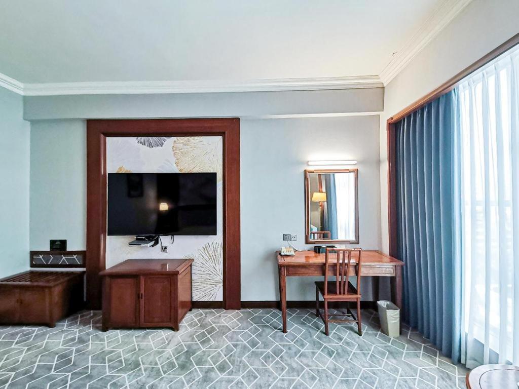 Tiantangwei Fenggang Gladden Hotel מראה חיצוני תמונה