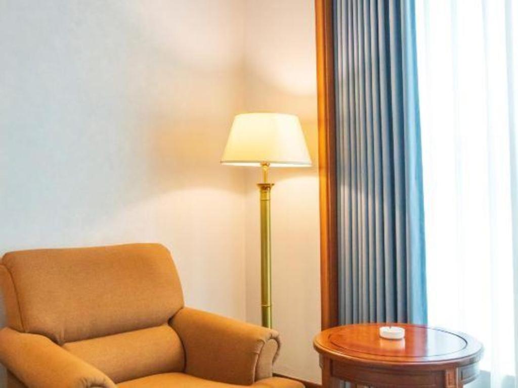 Tiantangwei Fenggang Gladden Hotel מראה חיצוני תמונה