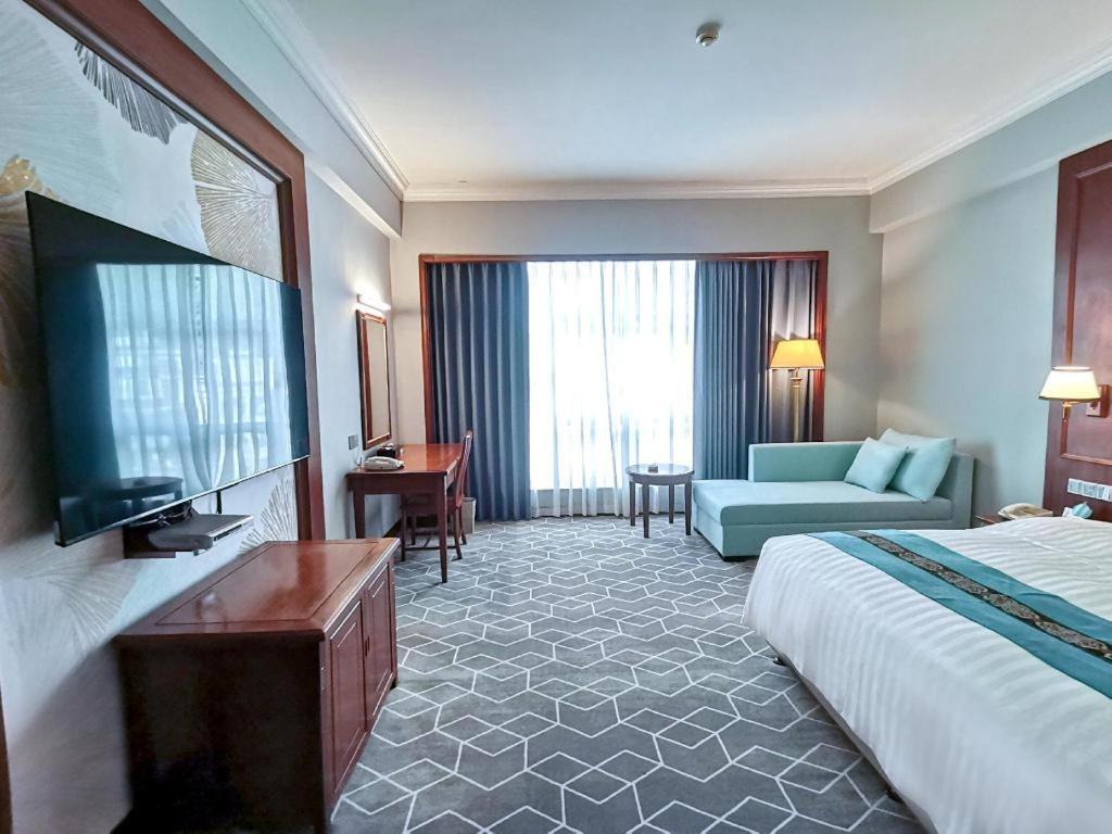Tiantangwei Fenggang Gladden Hotel מראה חיצוני תמונה