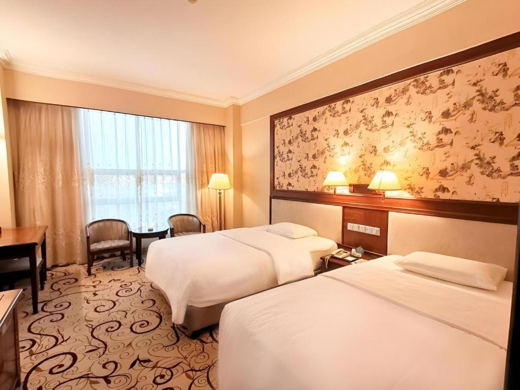 Tiantangwei Fenggang Gladden Hotel מראה חיצוני תמונה