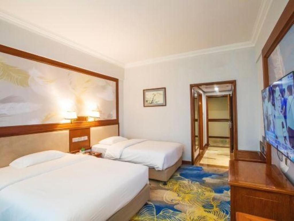 Tiantangwei Fenggang Gladden Hotel מראה חיצוני תמונה